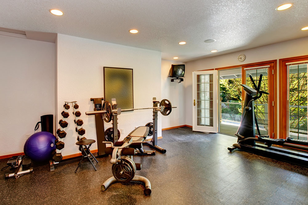 The Pros and Cons of Setting up a Home Gym