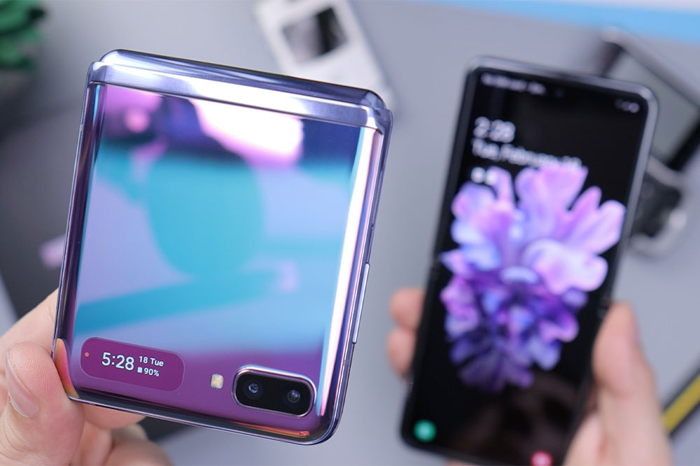 The Top Flip Smartphones of 2021